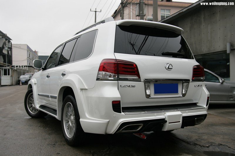 LEXUS_LX570_WALD_0017.jpg