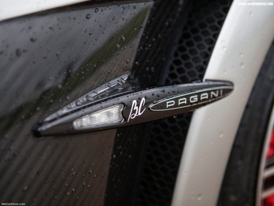 Pagani-Huayra_BC-2016-1280-38.jpg