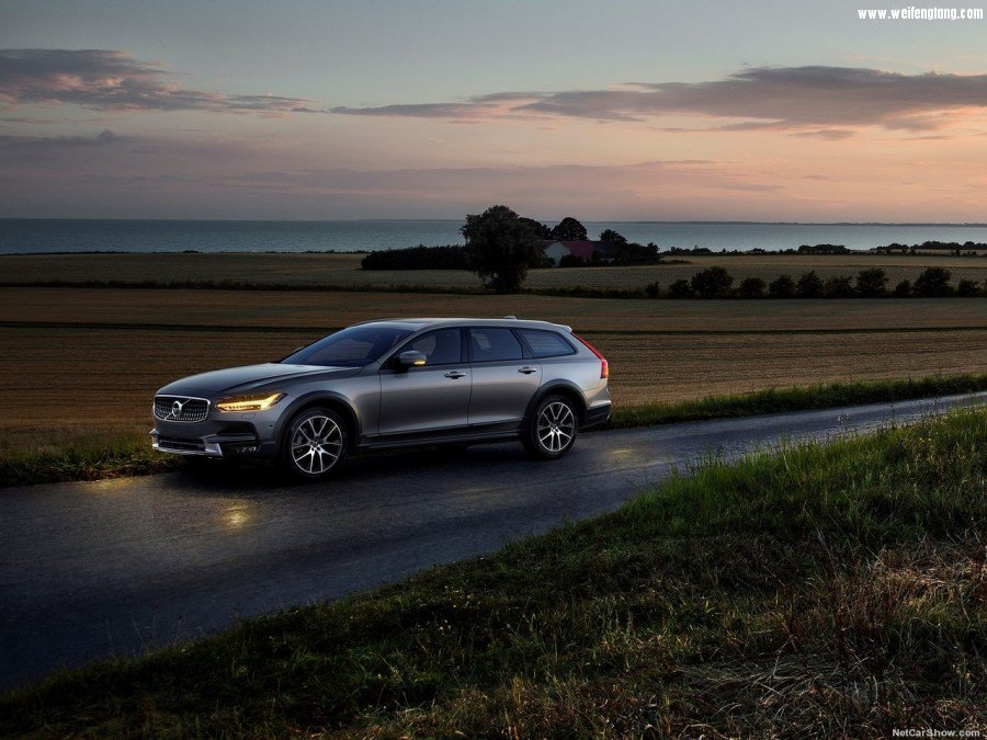 Volvo-V90_Cross_Country-2017-1280-01.jpg