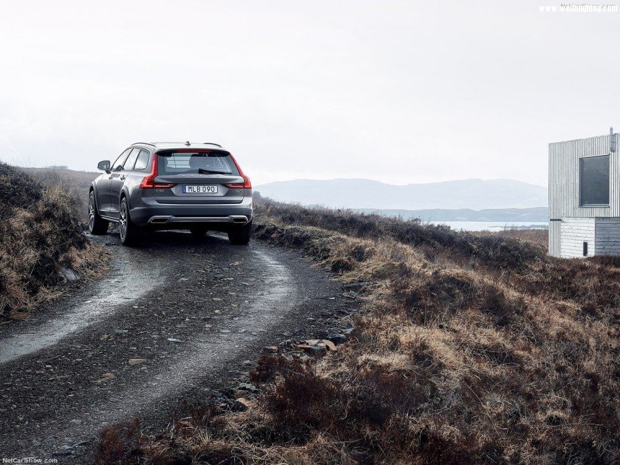 Volvo-V90_Cross_Country-2017-1280-1f.jpg