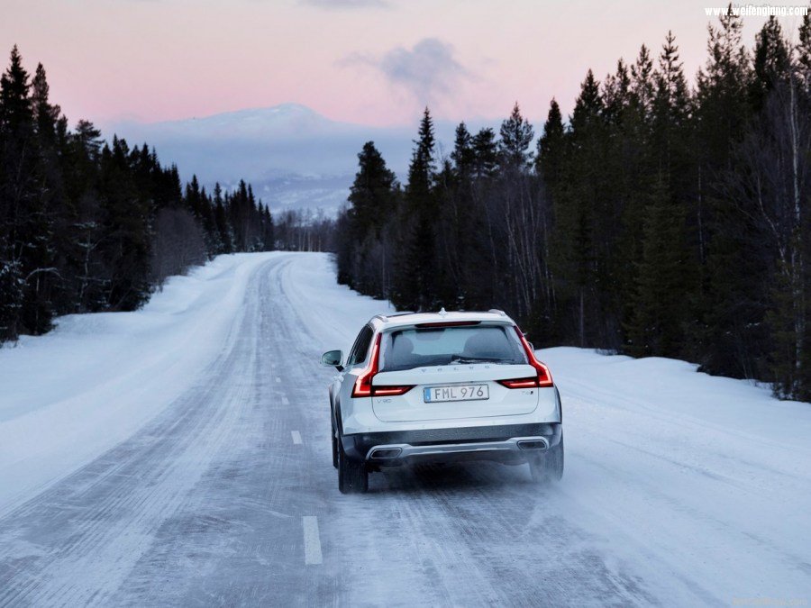 Volvo-V90_Cross_Country-2017-1280-29.jpg