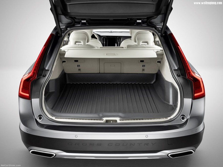 Volvo-V90_Cross_Country-2017-1280-39.jpg