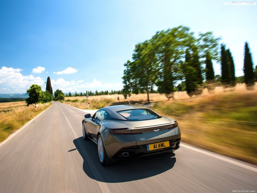 Aston_Martin-DB11-2017-1280-6d.jpg