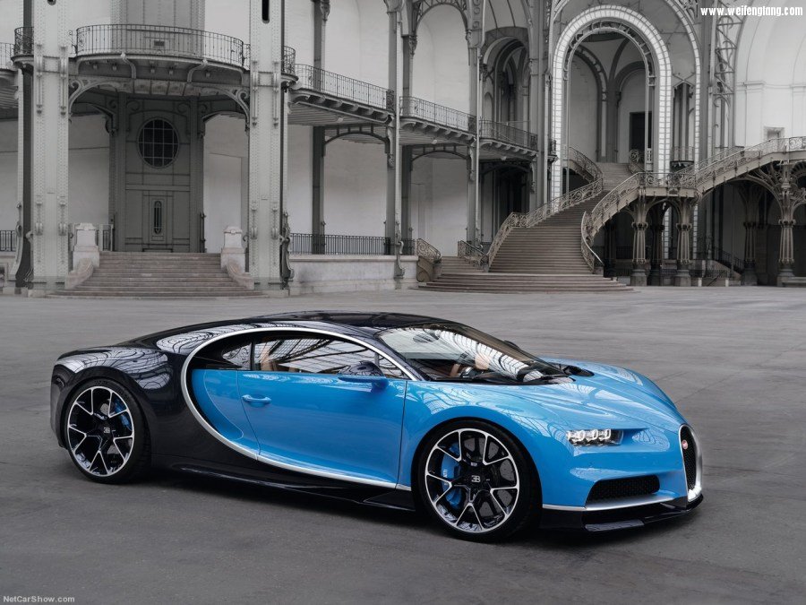 Bugatti-Chiron-2017-1280-06.jpg