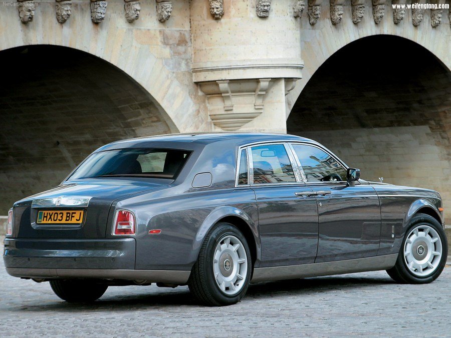 Rolls-Royce-Phantom-2003-1280-3e.jpg