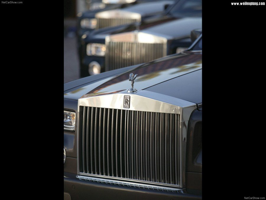Rolls-Royce-Phantom-2003-1280-8a.jpg