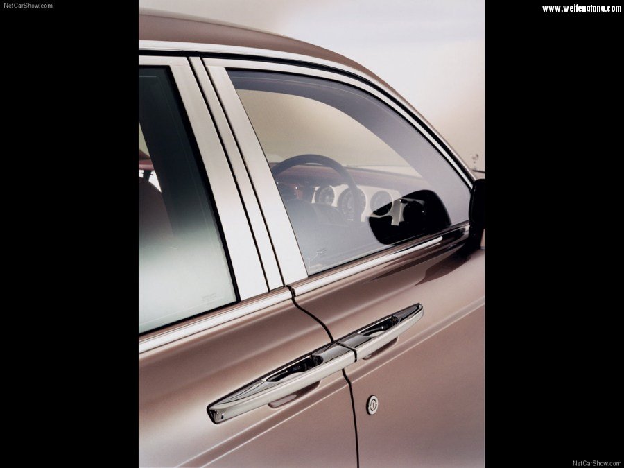 Rolls-Royce-Phantom-2003-1280-8e.jpg