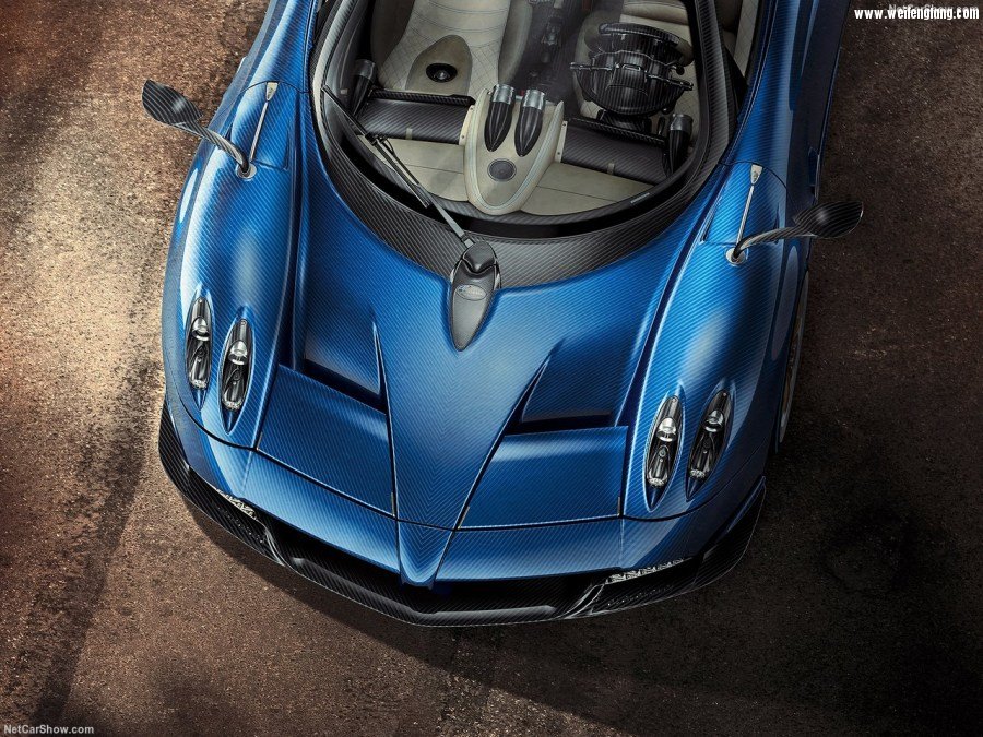 Pagani-Huayra_Roadster-2017-1280-0c.jpg