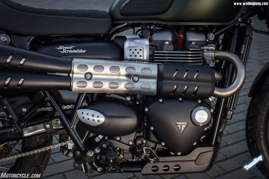 011917-2017-triumph-street-scrambler-IMG_0109.jpg