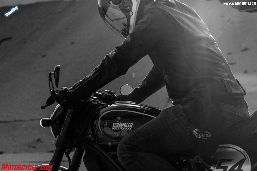 4-30-DUCATI-SCRAMBLER-CAFE-RACER.jpg