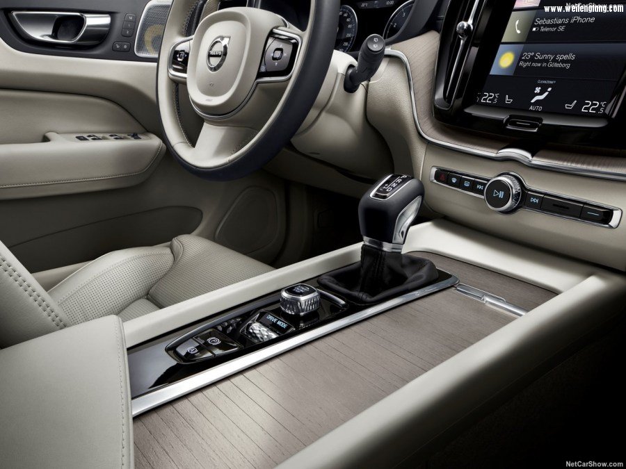 Volvo-XC60-2018-1280-27.jpg