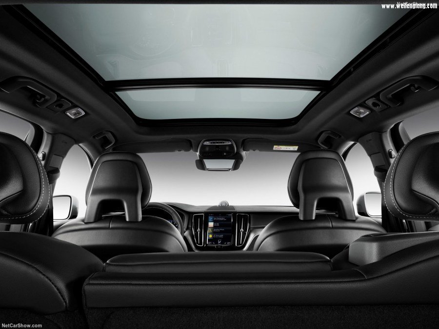 Volvo-XC60-2018-1280-38.jpg
