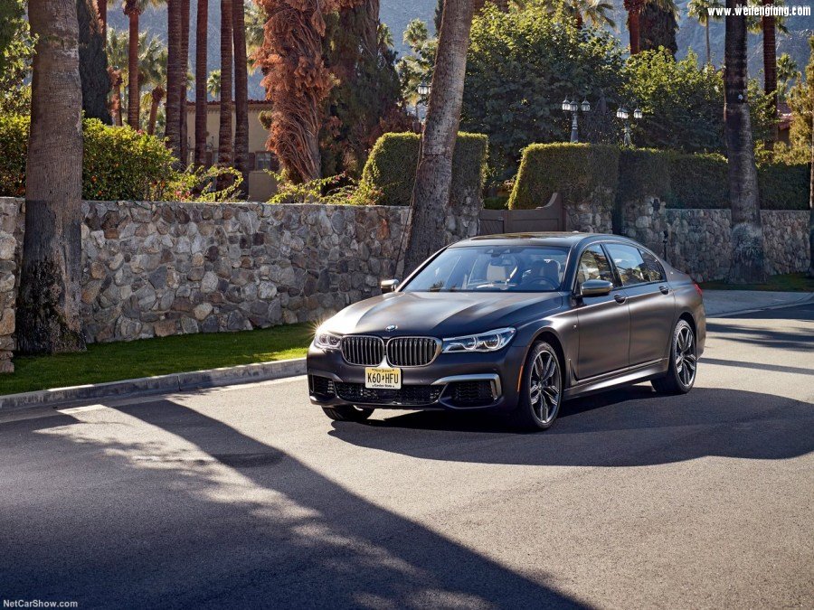 BMW-M760Li_xDrive-2017-1280-0f.jpg