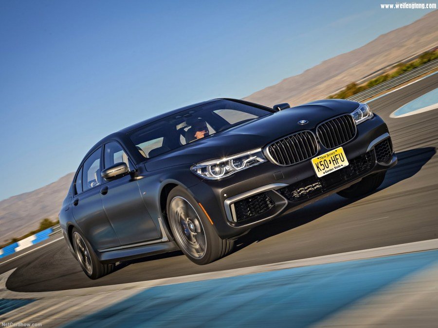BMW-M760Li_xDrive-2017-1280-1c.jpg