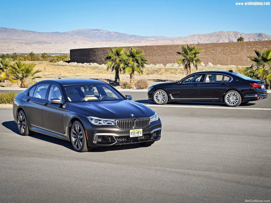 BMW-M760Li_xDrive-2017-1280-7f.jpg