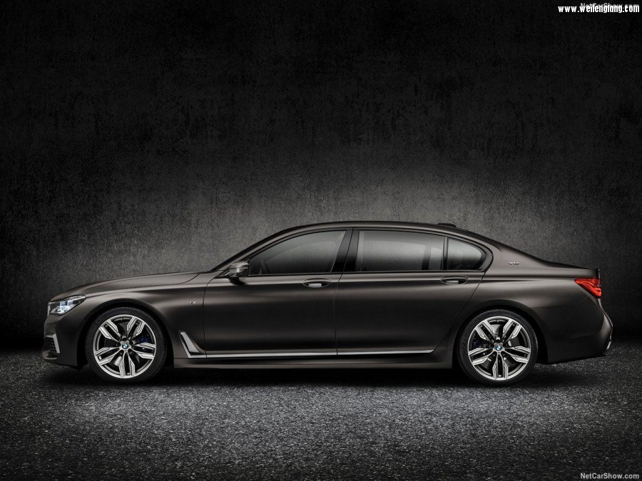 BMW-M760Li_xDrive-2017-1280-85.jpg