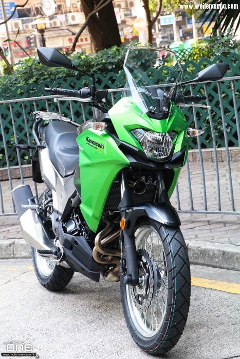 2017_KAWASAKI_VERSYS-X_300_ABS_51.jpg