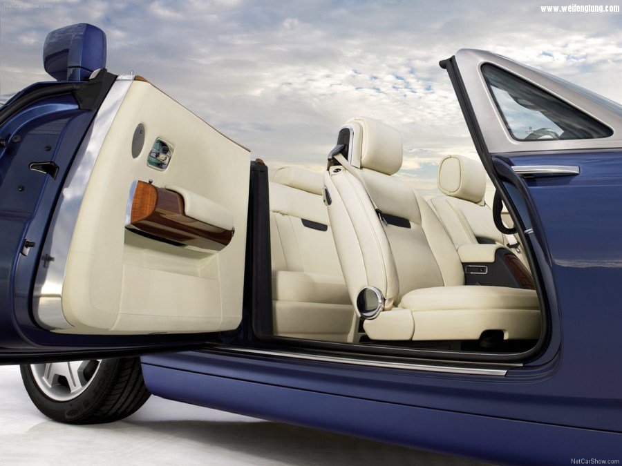 Rolls-Royce-Phantom_Drophead_Coupe-2008-1280-2a.jpg