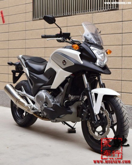 12 NC700X.jpg