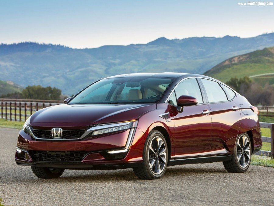 Honda-Clarity_Fuel_Cell-2017-1280-04.jpg