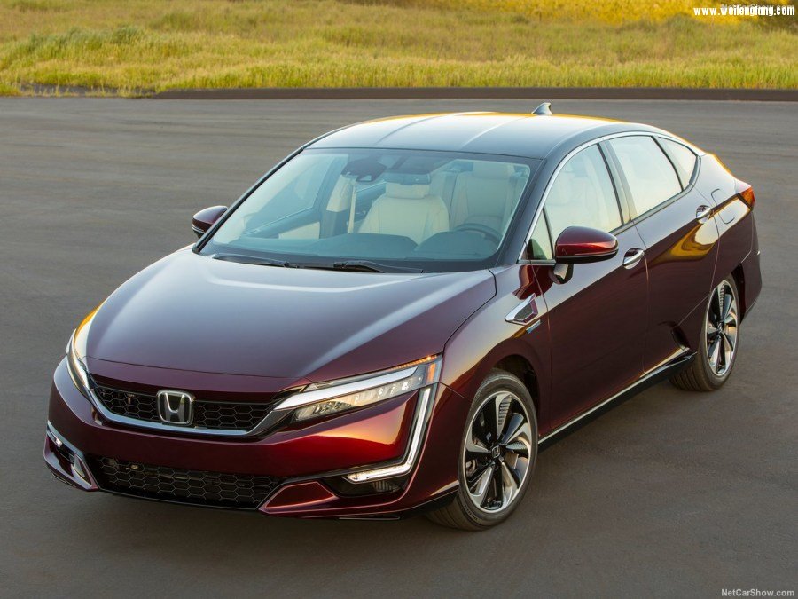 Honda-Clarity_Fuel_Cell-2017-1280-08.jpg