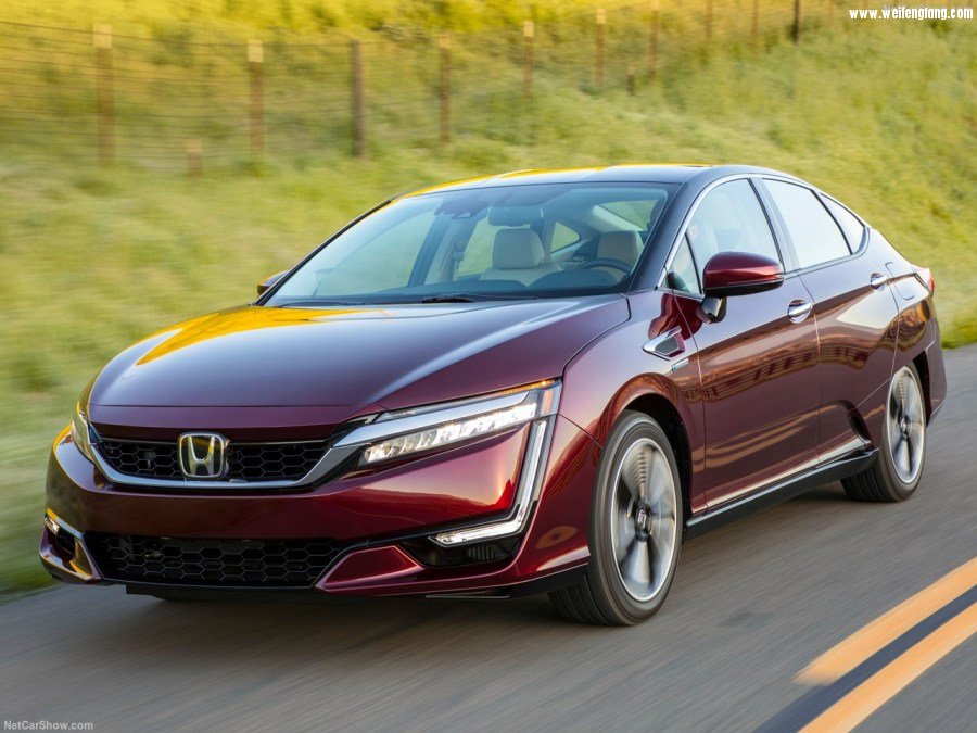 Honda-Clarity_Fuel_Cell-2017-1280-14.jpg