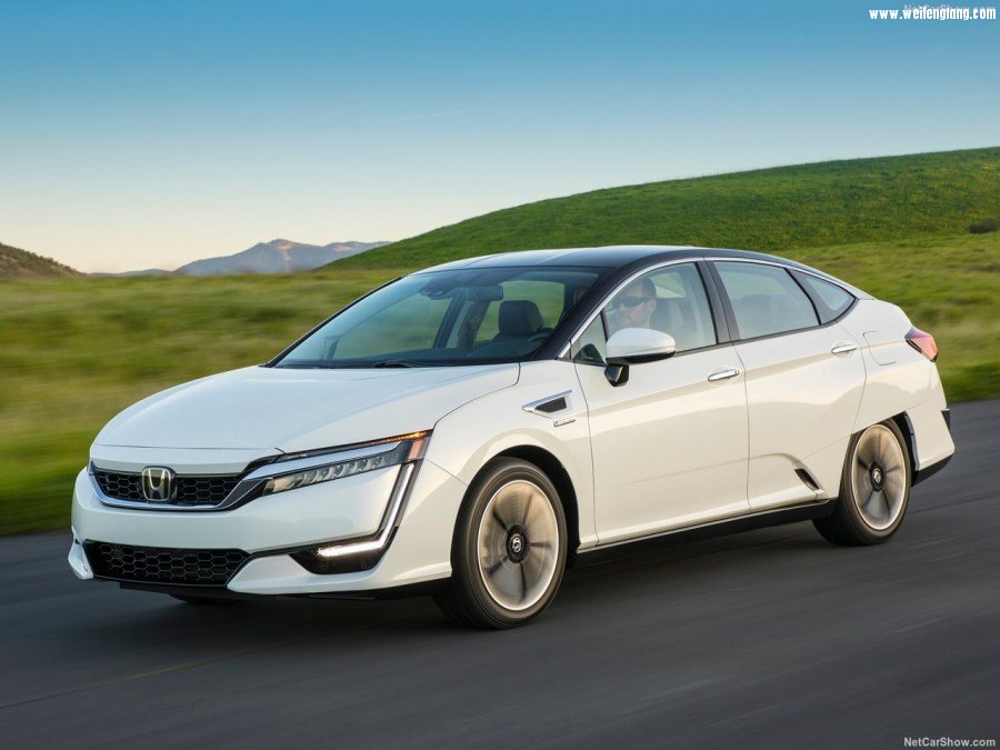 Honda-Clarity_Fuel_Cell-2017-1280-1a.jpg