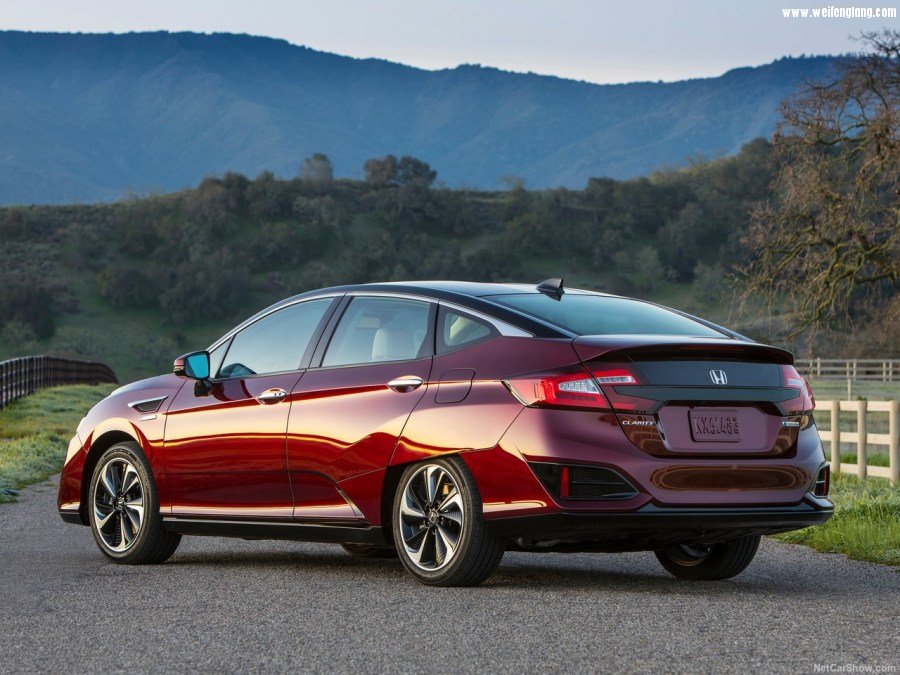 Honda-Clarity_Fuel_Cell-2017-1280-22.jpg