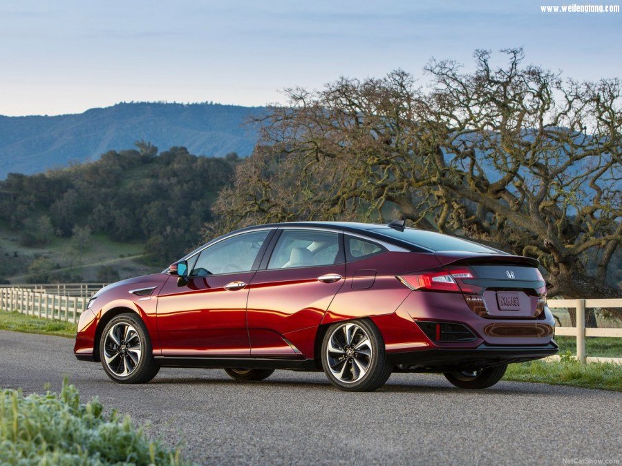 Honda-Clarity_Fuel_Cell-2017-1280-23.jpg