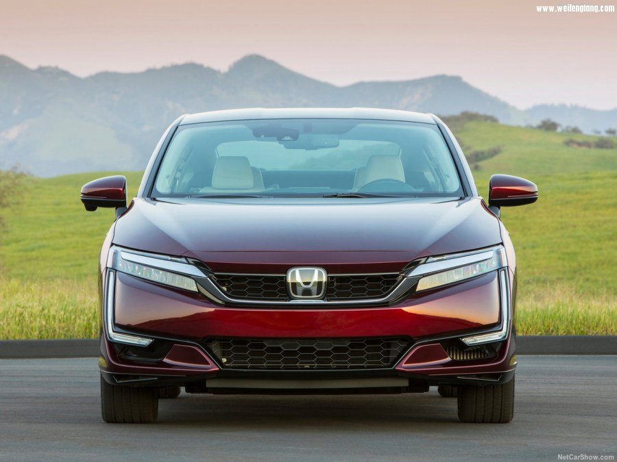 Honda-Clarity_Fuel_Cell-2017-1280-2c.jpg
