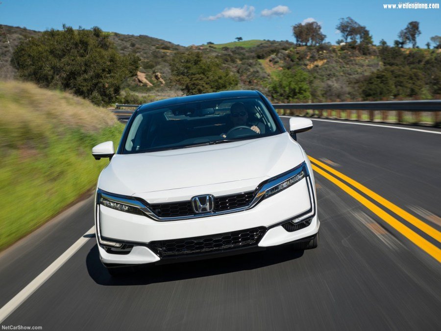 Honda-Clarity_Fuel_Cell-2017-1280-2d.jpg