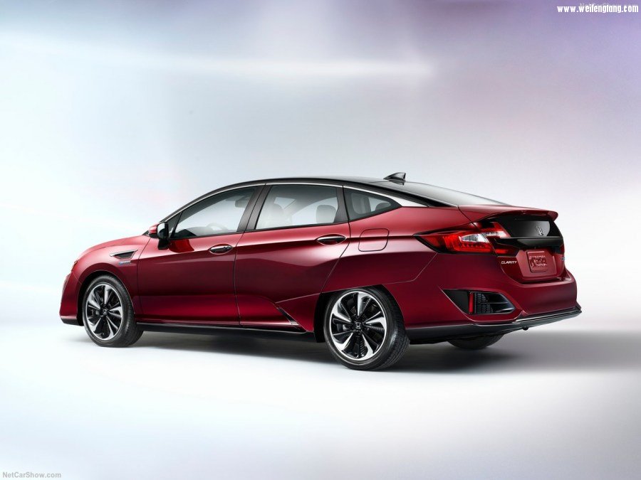 Honda-Clarity_Fuel_Cell-2017-1280-39.jpg