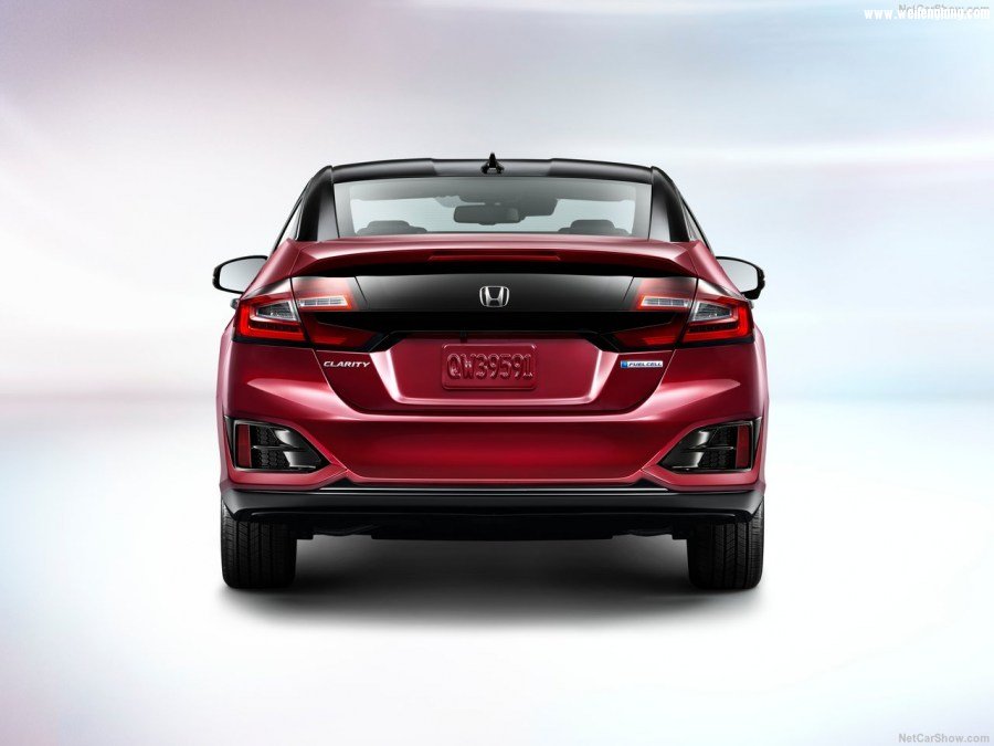 Honda-Clarity_Fuel_Cell-2017-1280-3c.jpg