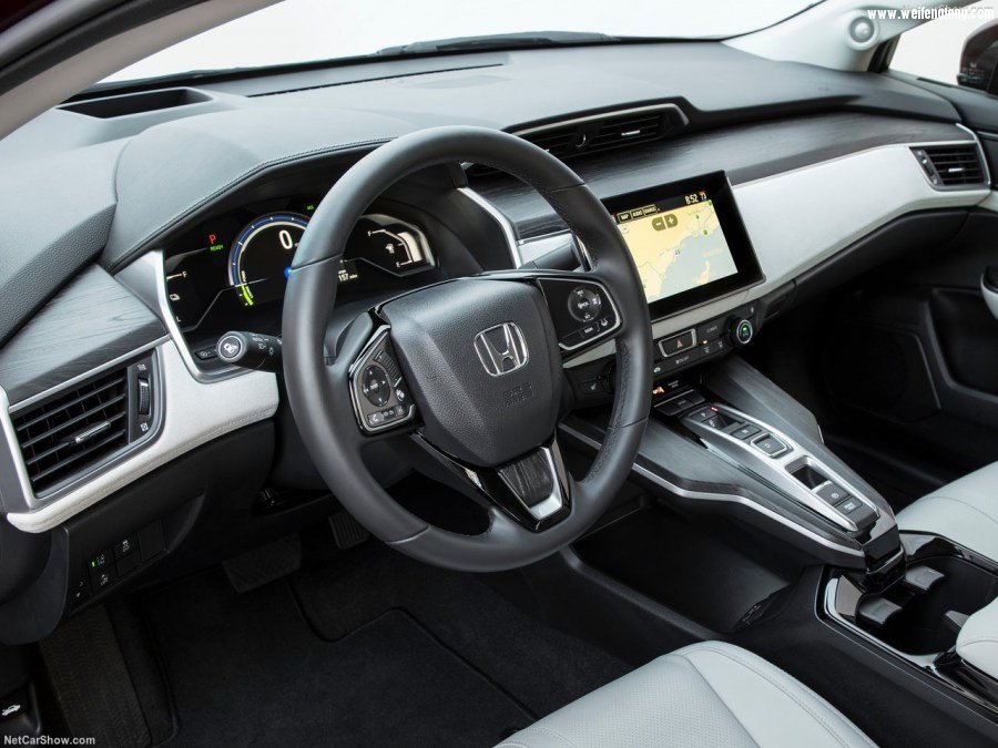Honda-Clarity_Fuel_Cell-2017-1280-50.jpg