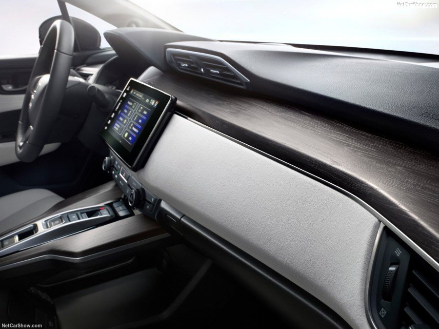 Honda-Clarity_Fuel_Cell-2017-1280-55.jpg