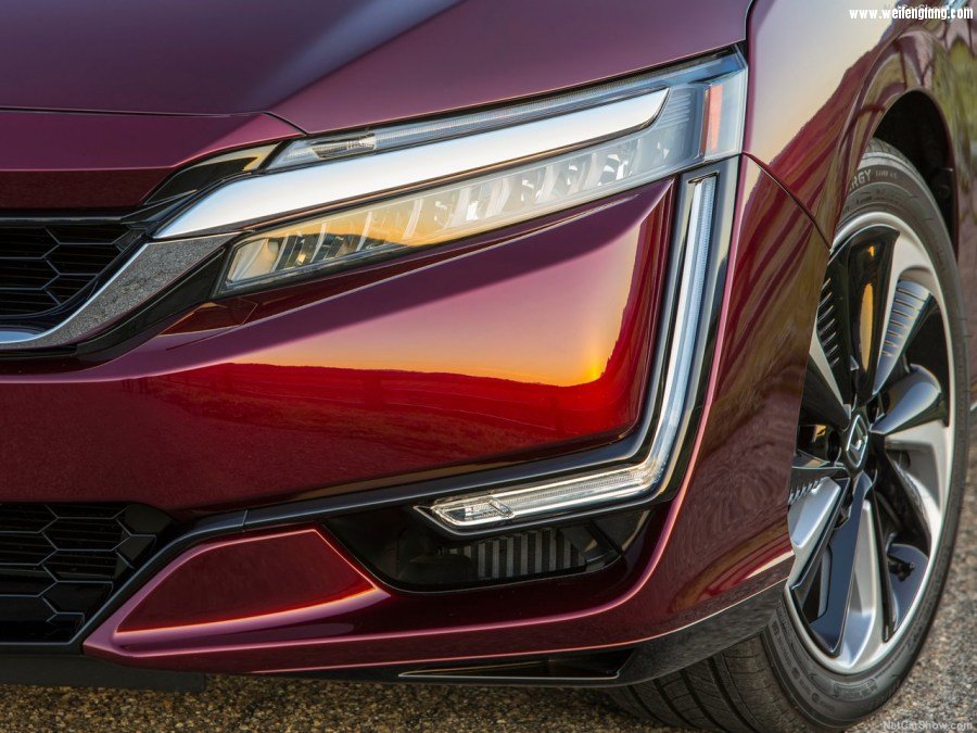 Honda-Clarity_Fuel_Cell-2017-1280-7a.jpg