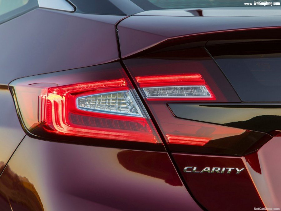 Honda-Clarity_Fuel_Cell-2017-1280-81.jpg