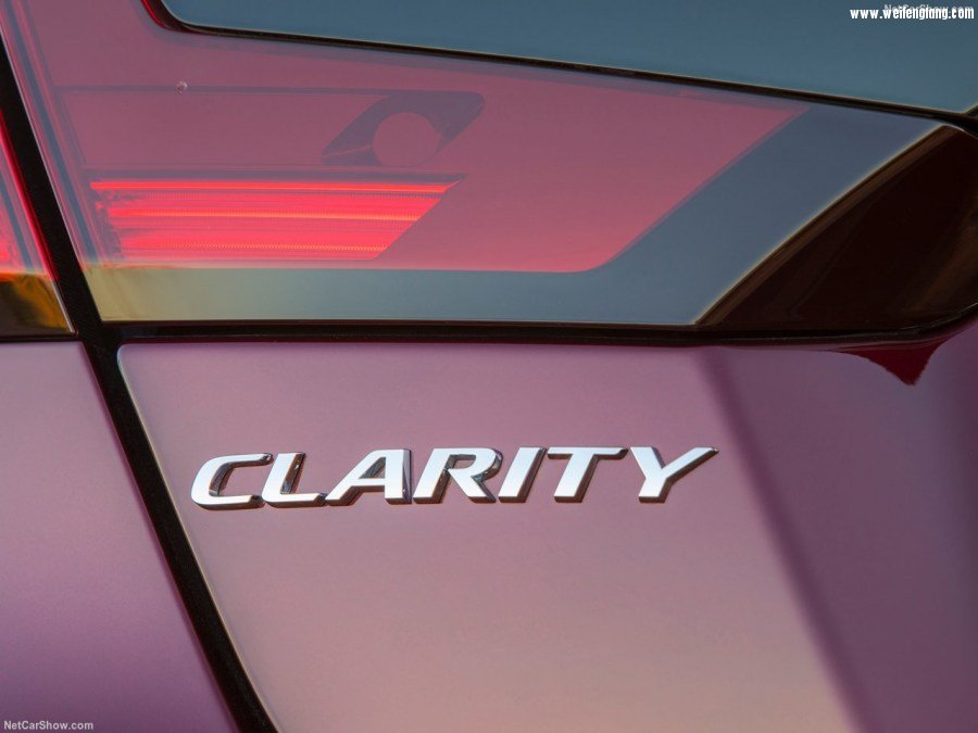 Honda-Clarity_Fuel_Cell-2017-1280-8d.jpg