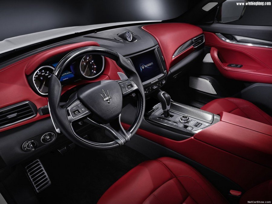 Maserati-Levante-2017-1280-4f.jpg