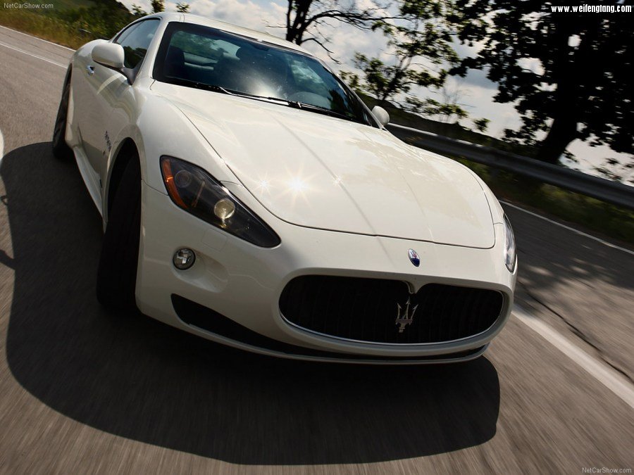 Maserati-GranTurismo_S-2009-1280-0d.jpg