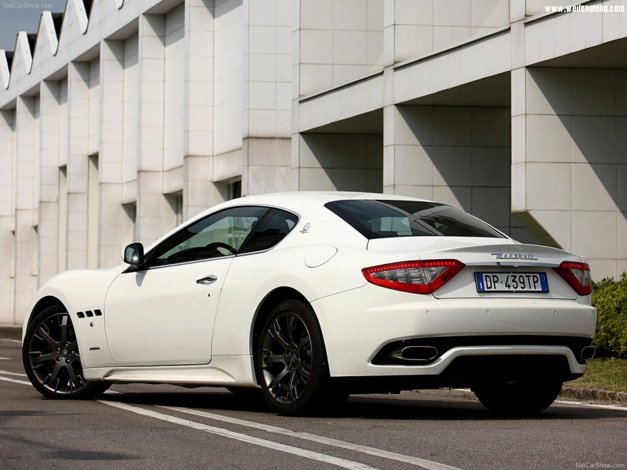 Maserati-GranTurismo_S-2009-1280-15.jpg