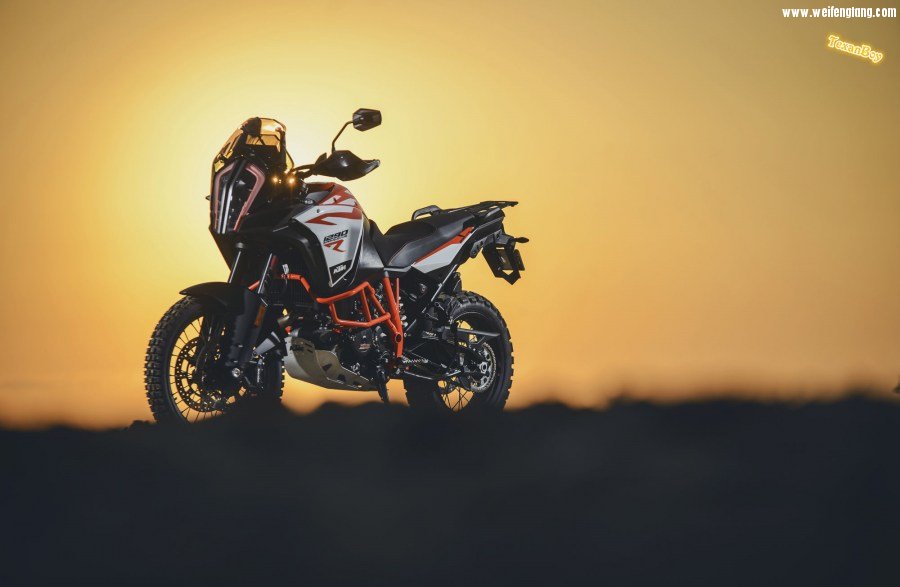 cw0317-2017-ktm-1290-super-adventure-r-first-ride-review-image029.jpg