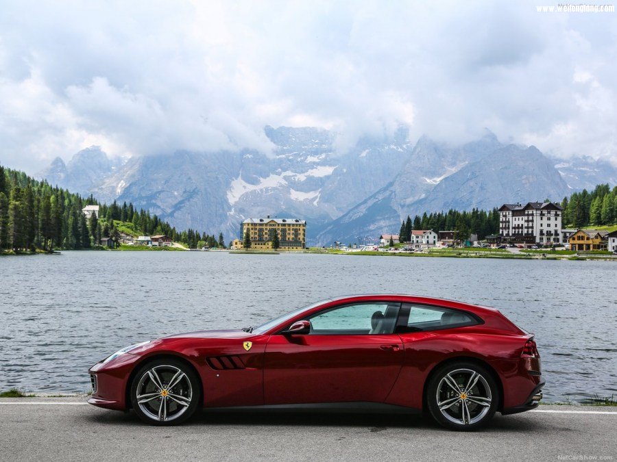 Ferrari-GTC4_Lusso-2017-1280-13.jpg