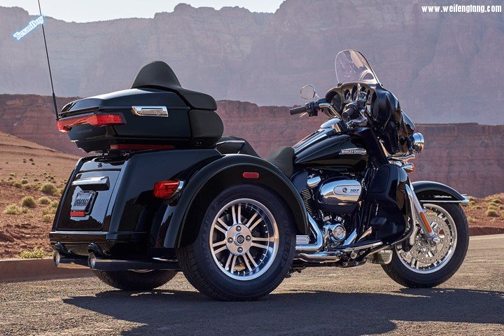17-hd-tri-glide-ultra-1-large-72.jpg