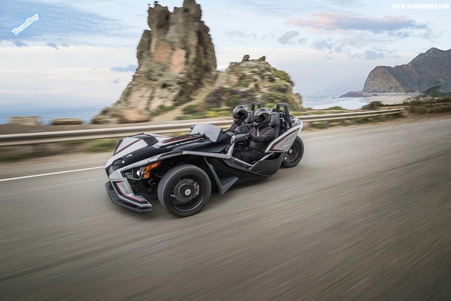 2017-Polaris-Slingshot-SLR2.jpg