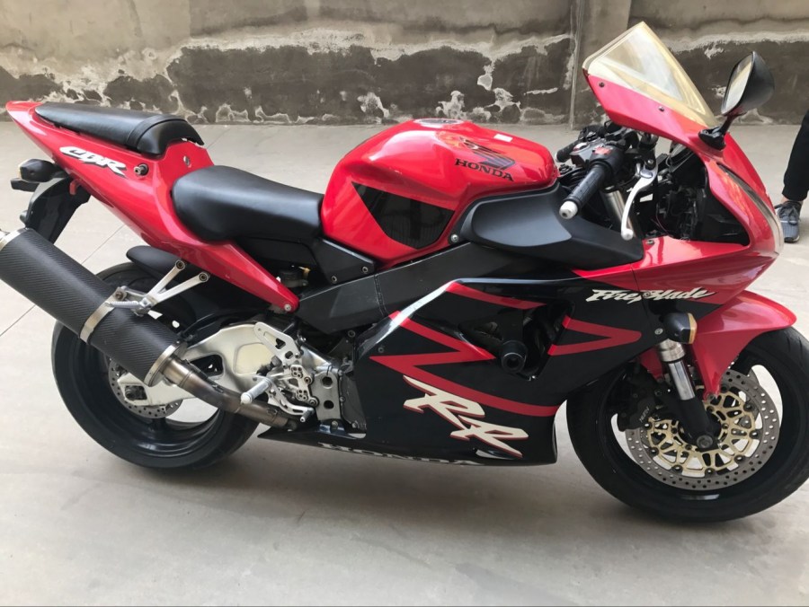 CBR954-1.jpg
