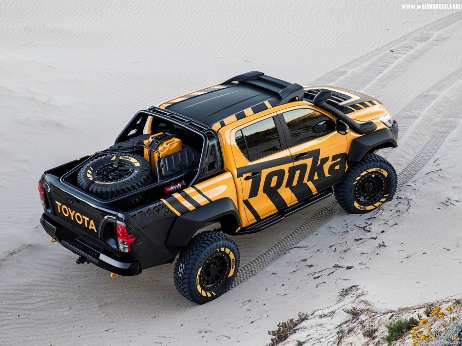 Toyota-HiLux_Tonka_Concept-2017-1280-1a.jpg