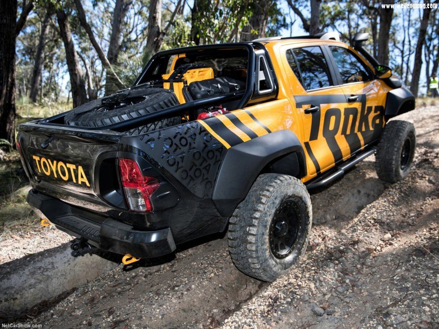 Toyota-HiLux_Tonka_Concept-2017-1280-22.jpg