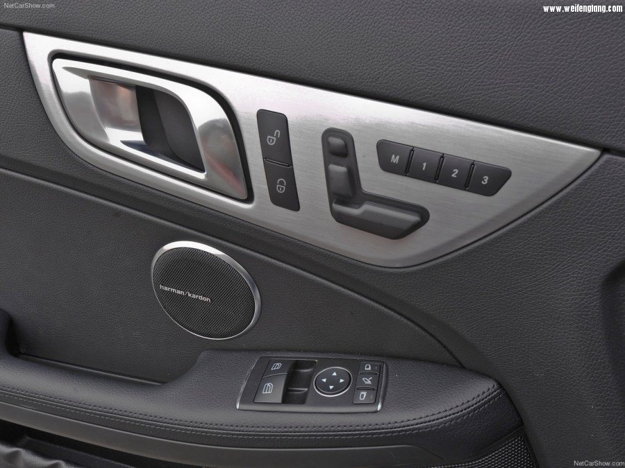 Mercedes-Benz-SLK350-2012-1280-8f.jpg