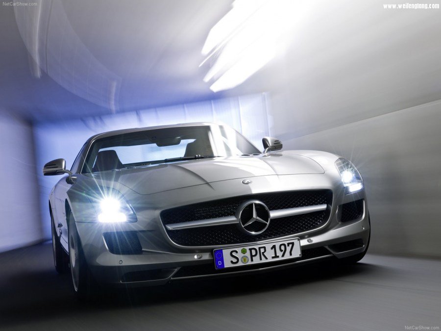 Mercedes-Benz-SLS_AMG-2011-1280-02.jpg